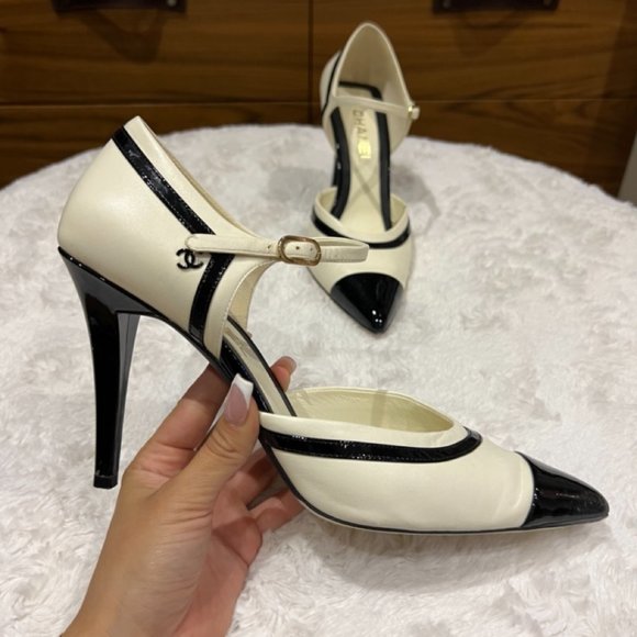 CHANEL HEEL SHOES SIZE 41 - Picture 1 of 5